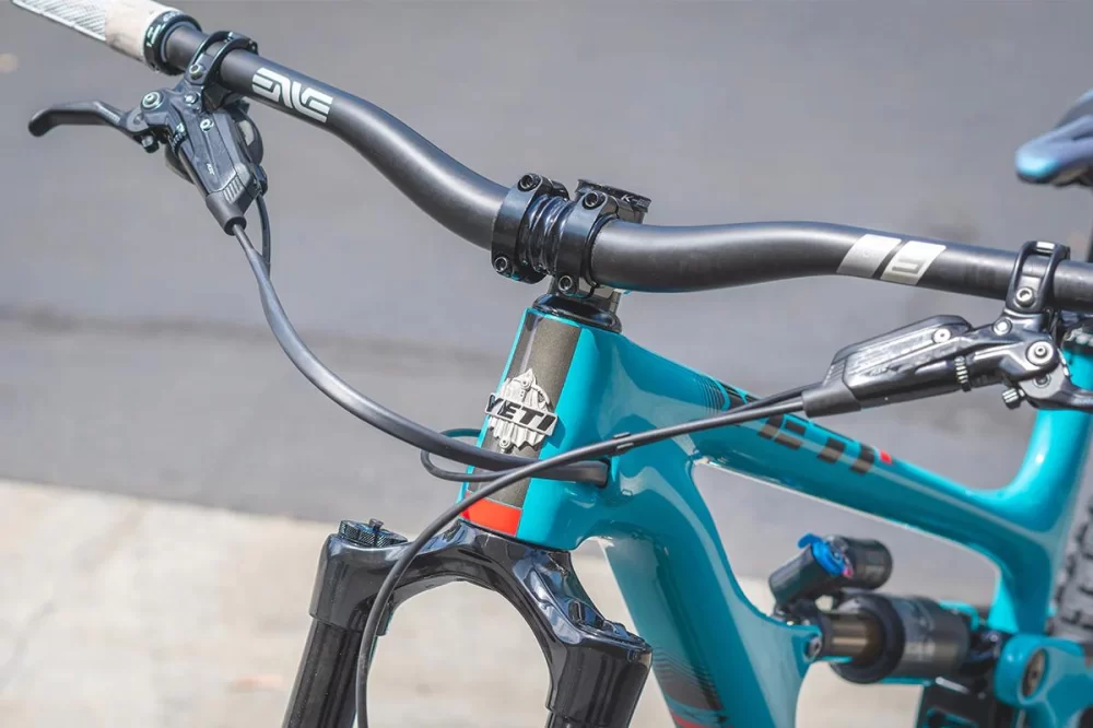 Why Mountain Bikes with Wide Handlebars Are a Game-Changer for Riders