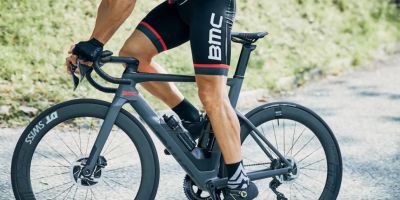 Aero Racing Bikes with Disc Brakes: Performance and Safety Combined