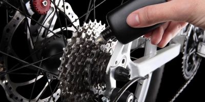 How to Clean a Mountain Bike Chain for Optimal Performance and Longevity