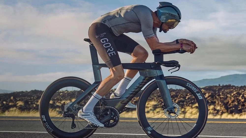 Best Lightweight Triathlon Bikes for Hilly Courses: Performance and Handling Tips
