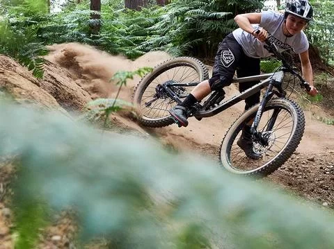 Discover the Benefits of Mountain Bikes with Fox Suspension for Ultimate Trail Performance